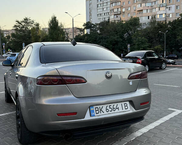 Сірий Альфа Ромео 159, об'ємом двигуна 1.91 л та пробігом 297 тис. км за 5899 $, фото 7 на Automoto.ua