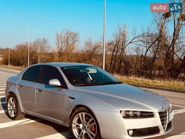 Серый Альфа Ромео 159, объемом двигателя 1.86 л и пробегом 333 тыс. км за 4800 $, фото 6 на Automoto.ua