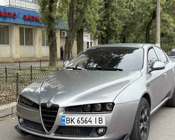 Сірий Альфа Ромео 159, об'ємом двигуна 1.91 л та пробігом 297 тис. км за 5899 $, фото 28 на Automoto.ua