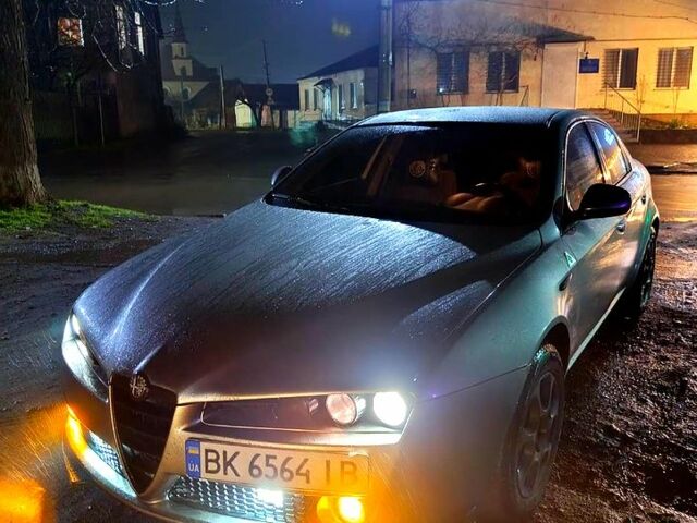 Сірий Альфа Ромео 159, об'ємом двигуна 1.9 л та пробігом 300 тис. км за 5600 $, фото 11 на Automoto.ua