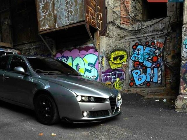 Сірий Альфа Ромео 159, об'ємом двигуна 1.9 л та пробігом 300 тис. км за 5600 $, фото 2 на Automoto.ua