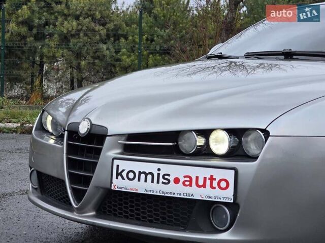 Сірий Альфа Ромео 159, об'ємом двигуна 1.9 л та пробігом 330 тис. км за 4499 $, фото 5 на Automoto.ua