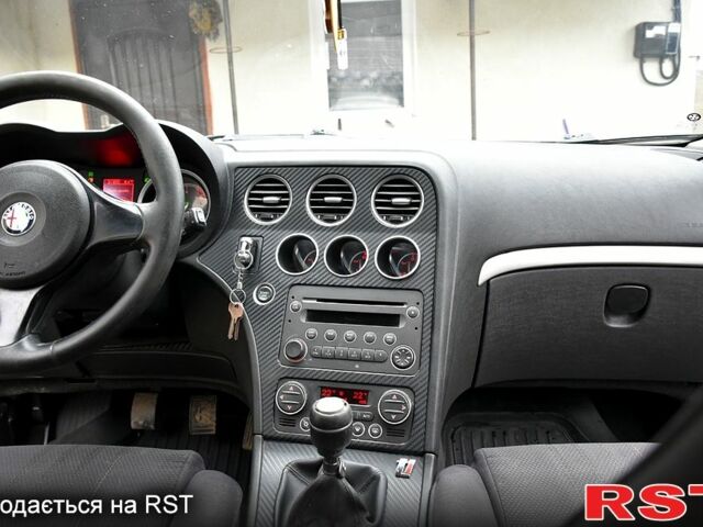 Сірий Альфа Ромео 159, об'ємом двигуна 1.9 л та пробігом 310 тис. км за 5000 $, фото 10 на Automoto.ua