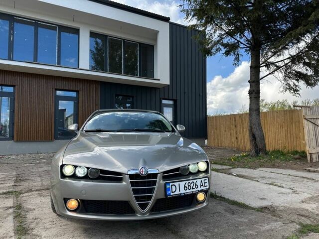 Сірий Альфа Ромео 159, об'ємом двигуна 2.2 л та пробігом 270 тис. км за 5000 $, фото 2 на Automoto.ua