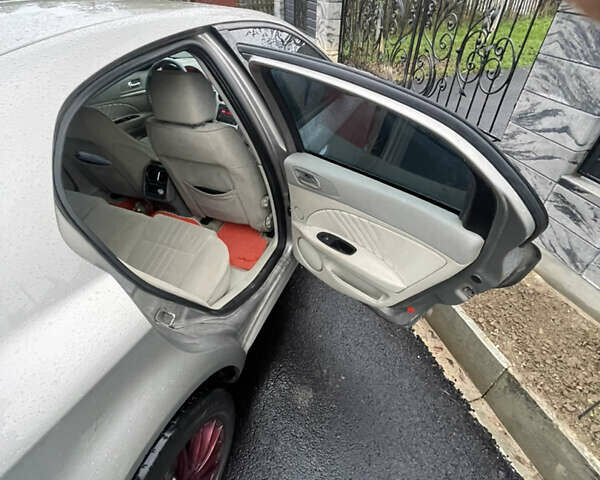 Серый Альфа Ромео 159, объемом двигателя 2.2 л и пробегом 260 тыс. км за 4500 $, фото 6 на Automoto.ua