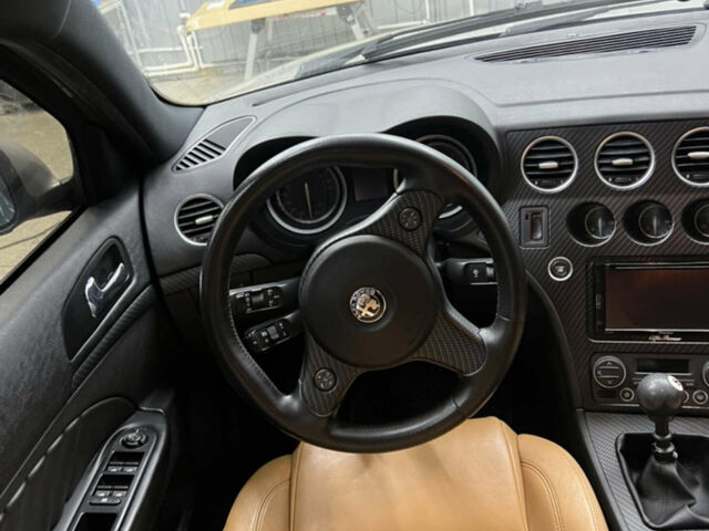 Сірий Альфа Ромео 159, об'ємом двигуна 1.9 л та пробігом 320 тис. км за 6400 $, фото 9 на Automoto.ua