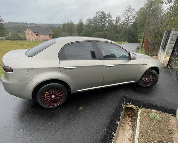 Серый Альфа Ромео 159, объемом двигателя 2.2 л и пробегом 260 тыс. км за 4500 $, фото 9 на Automoto.ua