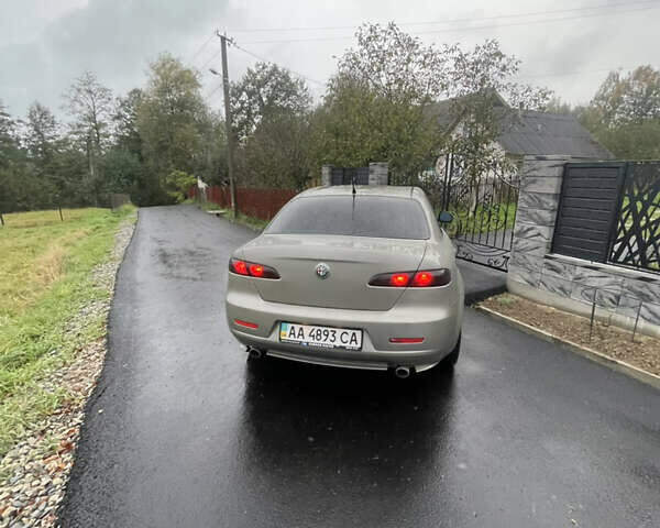 Серый Альфа Ромео 159, объемом двигателя 2.2 л и пробегом 260 тыс. км за 4500 $, фото 10 на Automoto.ua