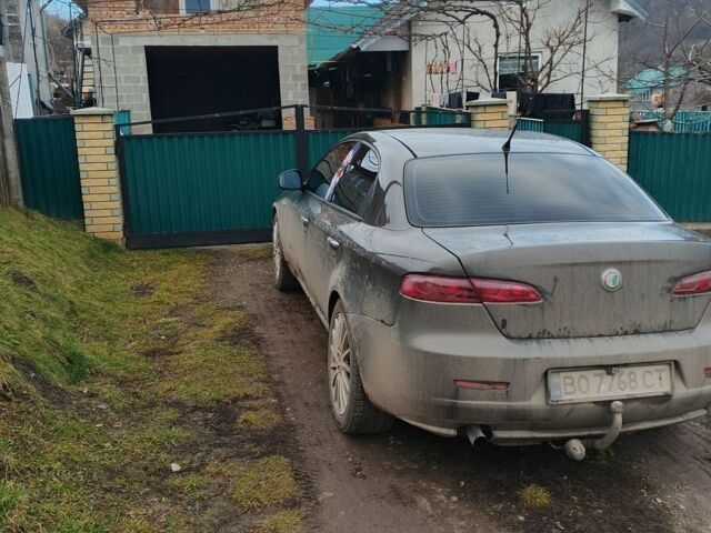 Сірий Альфа Ромео 159, об'ємом двигуна 1.91 л та пробігом 340 тис. км за 4700 $, фото 16 на Automoto.ua