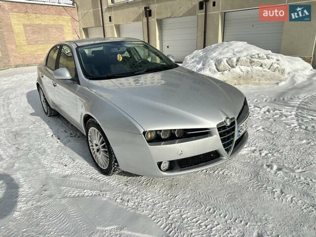 Серый Альфа Ромео 159, объемом двигателя 1.91 л и пробегом 310 тыс. км за 3999 $, фото 4 на Automoto.ua