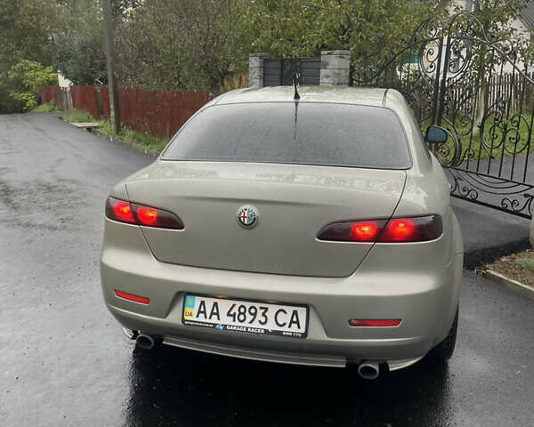 Серый Альфа Ромео 159, объемом двигателя 2.2 л и пробегом 260 тыс. км за 5500 $, фото 11 на Automoto.ua