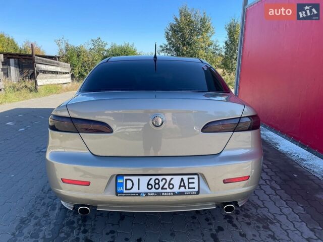Серый Альфа Ромео 159, объемом двигателя 2.2 л и пробегом 250 тыс. км за 5999 $, фото 6 на Automoto.ua