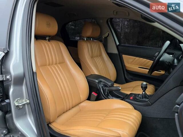 Сірий Альфа Ромео 159, об'ємом двигуна 1.9 л та пробігом 330 тис. км за 4499 $, фото 18 на Automoto.ua