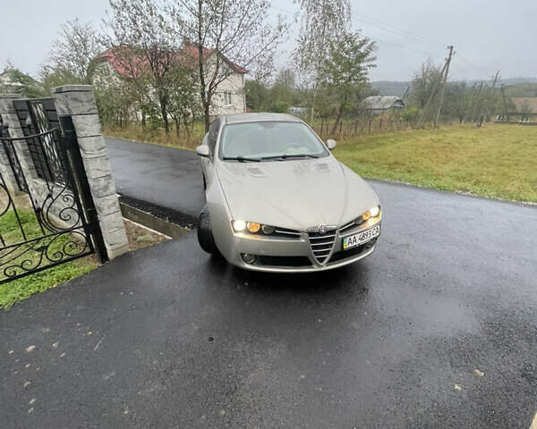 Серый Альфа Ромео 159, объемом двигателя 2.2 л и пробегом 260 тыс. км за 4500 $, фото 3 на Automoto.ua