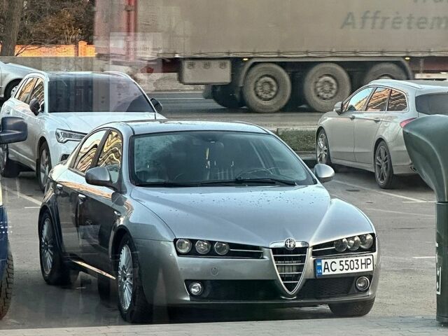 Сірий Альфа Ромео 159, об'ємом двигуна 1.86 л та пробігом 201 тис. км за 4900 $, фото 5 на Automoto.ua