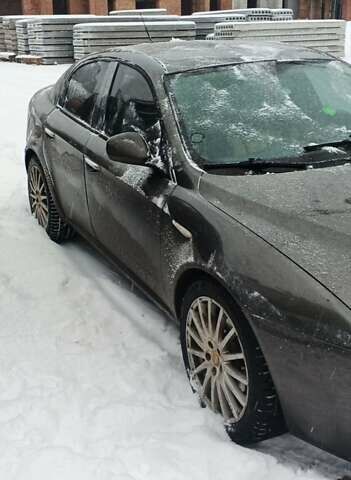 Сірий Альфа Ромео 159, об'ємом двигуна 1.9 л та пробігом 320 тис. км за 5100 $, фото 3 на Automoto.ua