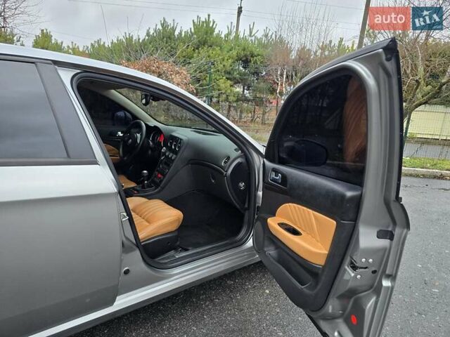 Сірий Альфа Ромео 159, об'ємом двигуна 1.9 л та пробігом 330 тис. км за 4499 $, фото 17 на Automoto.ua