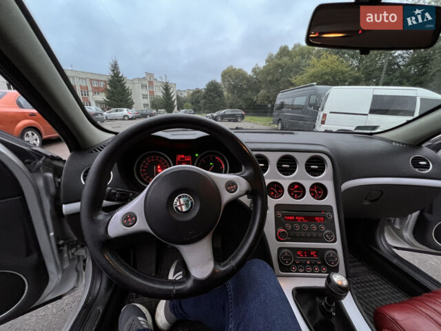 Сірий Альфа Ромео 159, об'ємом двигуна 1.9 л та пробігом 235 тис. км за 6200 $, фото 6 на Automoto.ua