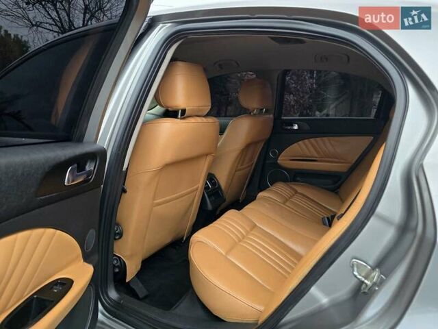Сірий Альфа Ромео 159, об'ємом двигуна 1.9 л та пробігом 330 тис. км за 4499 $, фото 25 на Automoto.ua