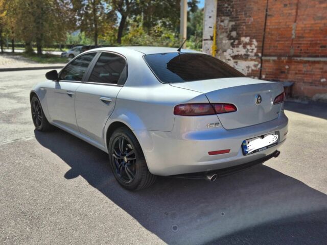 Сірий Альфа Ромео 159, об'ємом двигуна 2.4 л та пробігом 273 тис. км за 7200 $, фото 4 на Automoto.ua