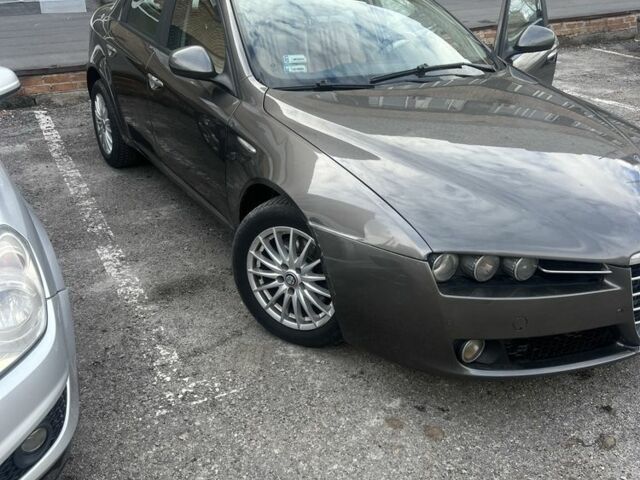 Сірий Альфа Ромео 159, об'ємом двигуна 1.9 л та пробігом 320 тис. км за 2500 $, фото 6 на Automoto.ua