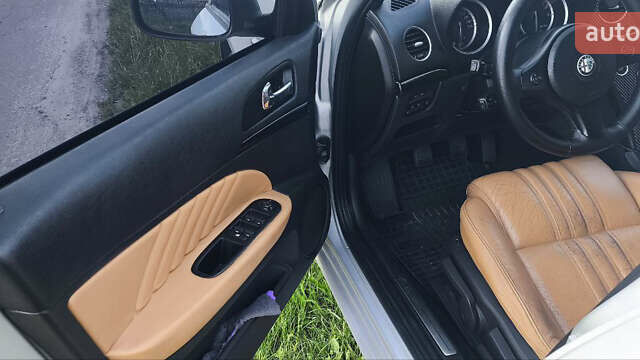 Серый Альфа Ромео 159, объемом двигателя 1.91 л и пробегом 240 тыс. км за 6200 $, фото 8 на Automoto.ua