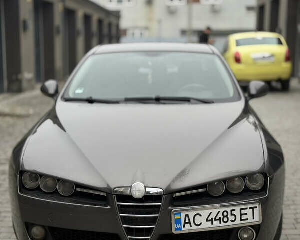 Серый Альфа Ромео 159, объемом двигателя 1.8 л и пробегом 290 тыс. км за 4800 $, фото 5 на Automoto.ua