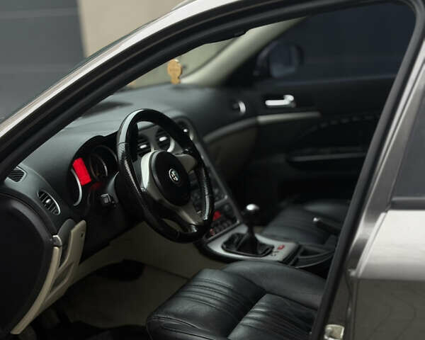 Серый Альфа Ромео 159, объемом двигателя 1.8 л и пробегом 290 тыс. км за 4800 $, фото 24 на Automoto.ua