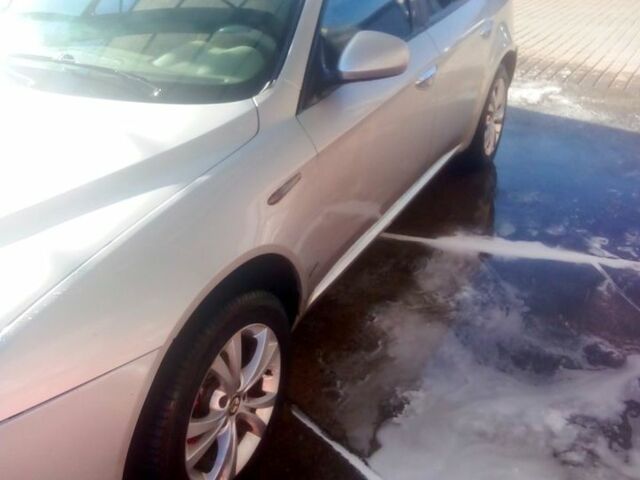 Сірий Альфа Ромео 159, об'ємом двигуна 1.9 л та пробігом 240 тис. км за 4800 $, фото 9 на Automoto.ua