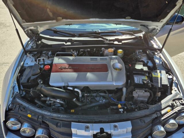 Сірий Альфа Ромео 159, об'ємом двигуна 2.4 л та пробігом 273 тис. км за 7200 $, фото 19 на Automoto.ua