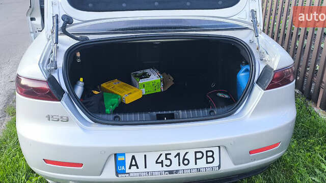 Серый Альфа Ромео 159, объемом двигателя 1.91 л и пробегом 240 тыс. км за 6200 $, фото 13 на Automoto.ua