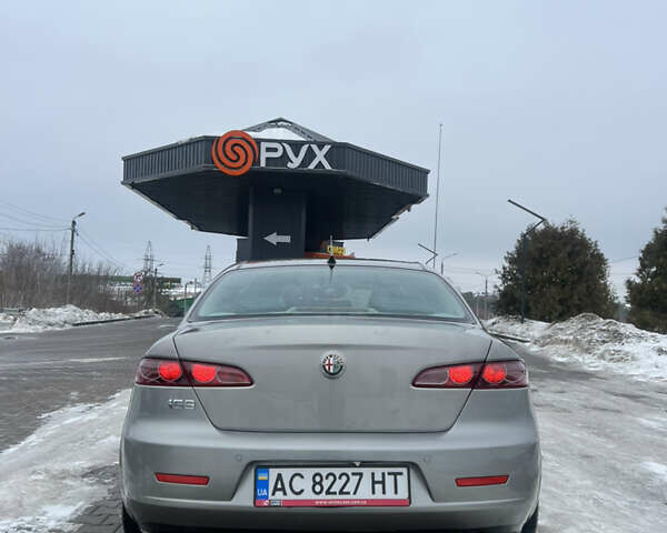 Сірий Альфа Ромео 159, об'ємом двигуна 2.2 л та пробігом 230 тис. км за 5300 $, фото 8 на Automoto.ua