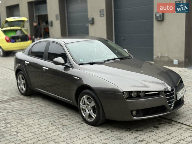 Серый Альфа Ромео 159, объемом двигателя 1.8 л и пробегом 290 тыс. км за 4800 $, фото 12 на Automoto.ua