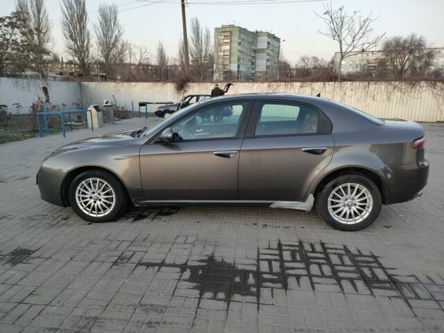 Сірий Альфа Ромео 159, об'ємом двигуна 0 л та пробігом 315 тис. км за 2600 $, фото 3 на Automoto.ua