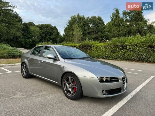 Сірий Альфа Ромео 159, об'ємом двигуна 1.8 л та пробігом 165 тис. км за 11500 $, фото 4 на Automoto.ua