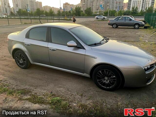 Сірий Альфа Ромео 159, об'ємом двигуна 1.9 л та пробігом 331 тис. км за 6000 $, фото 2 на Automoto.ua