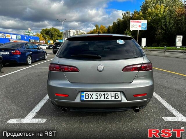 Сірий Альфа Ромео 159, об'ємом двигуна 2.4 л та пробігом 220 тис. км за 6500 $, фото 7 на Automoto.ua