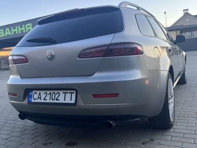 Серый Альфа Ромео 159, объемом двигателя 2.4 л и пробегом 326 тыс. км за 5100 $, фото 3 на Automoto.ua