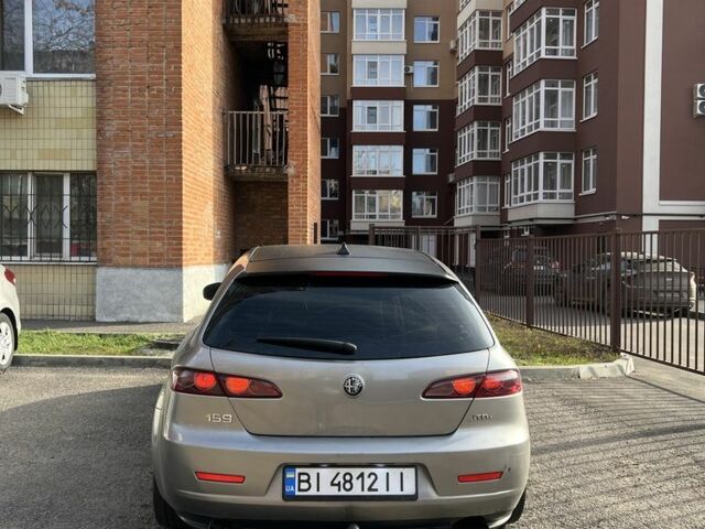 Серый Альфа Ромео 159, объемом двигателя 1.9 л и пробегом 330 тыс. км за 4800 $, фото 2 на Automoto.ua