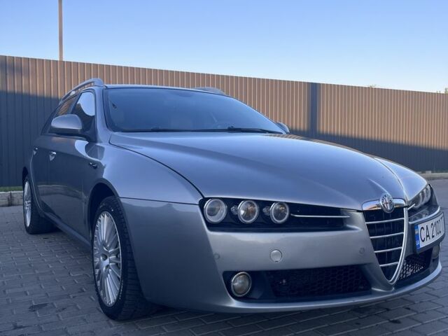 Серый Альфа Ромео 159, объемом двигателя 2.4 л и пробегом 326 тыс. км за 5100 $, фото 2 на Automoto.ua