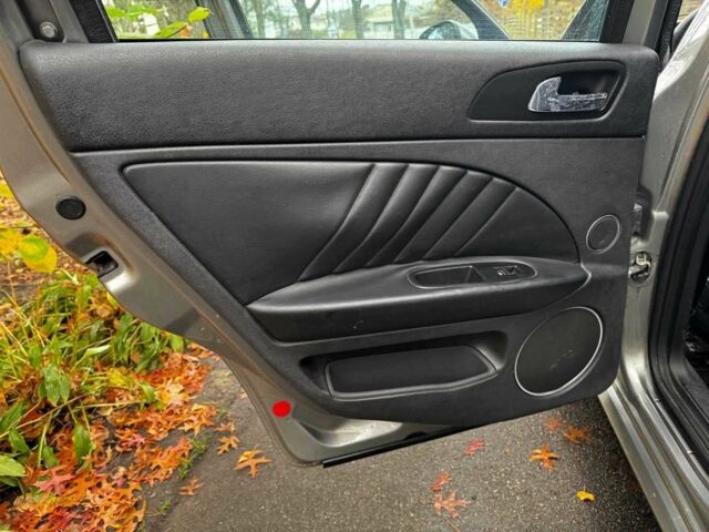 Серый Альфа Ромео 159, объемом двигателя 1.9 л и пробегом 304 тыс. км за 5590 $, фото 21 на Automoto.ua