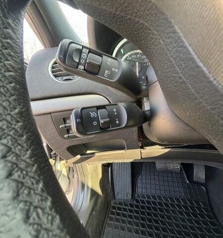 Сірий Альфа Ромео 159, об'ємом двигуна 2.4 л та пробігом 303 тис. км за 5900 $, фото 34 на Automoto.ua