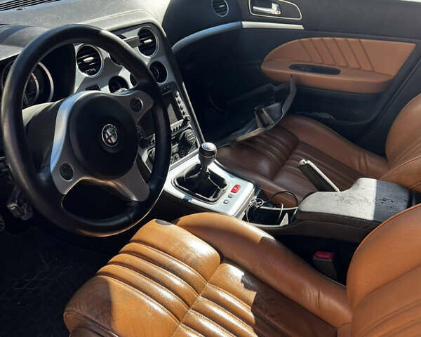 Альфа Ромео 159 2006 в Львове на Automoto.ua Серый Альфа Ромео 159, объемом двигателя 2.4 л и пробегом 250 тыс. км за 4000 $, фото 7 на Automoto.ua