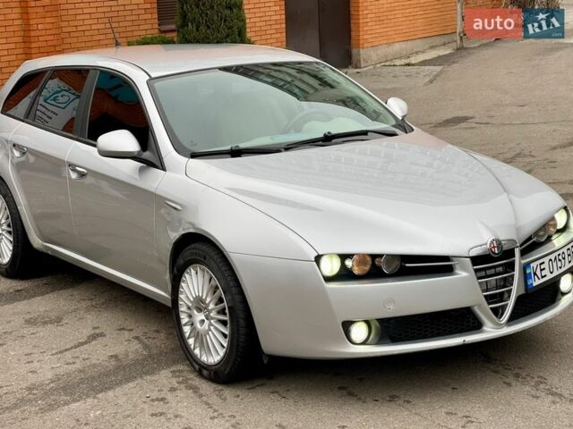 Серый Альфа Ромео 159, объемом двигателя 1.9 л и пробегом 295 тыс. км за 4700 $, фото 8 на Automoto.ua