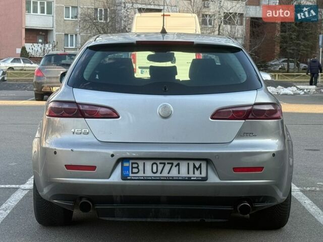 Сірий Альфа Ромео 159, об'ємом двигуна 2.4 л та пробігом 320 тис. км за 5500 $, фото 5 на Automoto.ua