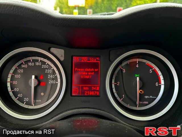 Сірий Альфа Ромео 159, об'ємом двигуна 2.4 л та пробігом 220 тис. км за 6500 $, фото 4 на Automoto.ua