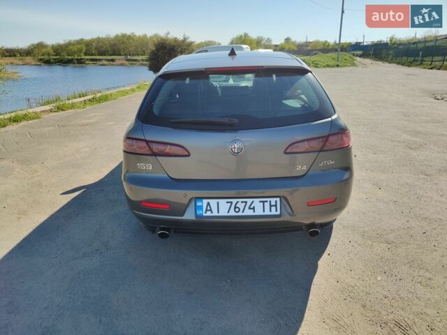 Сірий Альфа Ромео 159, об'ємом двигуна 2.4 л та пробігом 304 тис. км за 7000 $, фото 3 на Automoto.ua