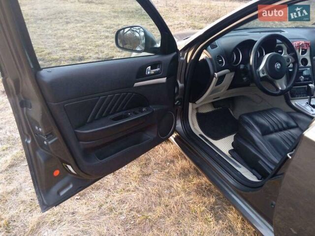 Серый Альфа Ромео 159, объемом двигателя 2.29 л и пробегом 300 тыс. км за 3500 $, фото 6 на Automoto.ua