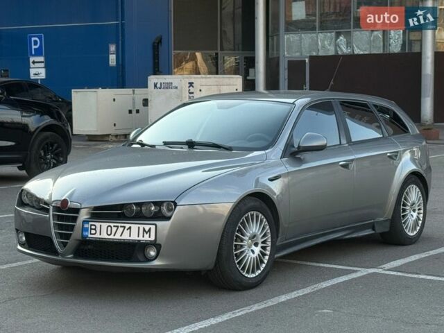 Сірий Альфа Ромео 159, об'ємом двигуна 2.4 л та пробігом 320 тис. км за 5500 $, фото 1 на Automoto.ua