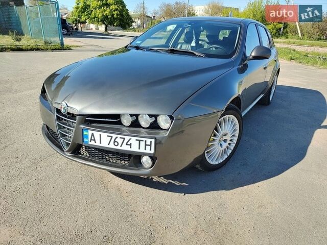 Серый Альфа Ромео 159, объемом двигателя 2.4 л и пробегом 304 тыс. км за 7000 $, фото 6 на Automoto.ua